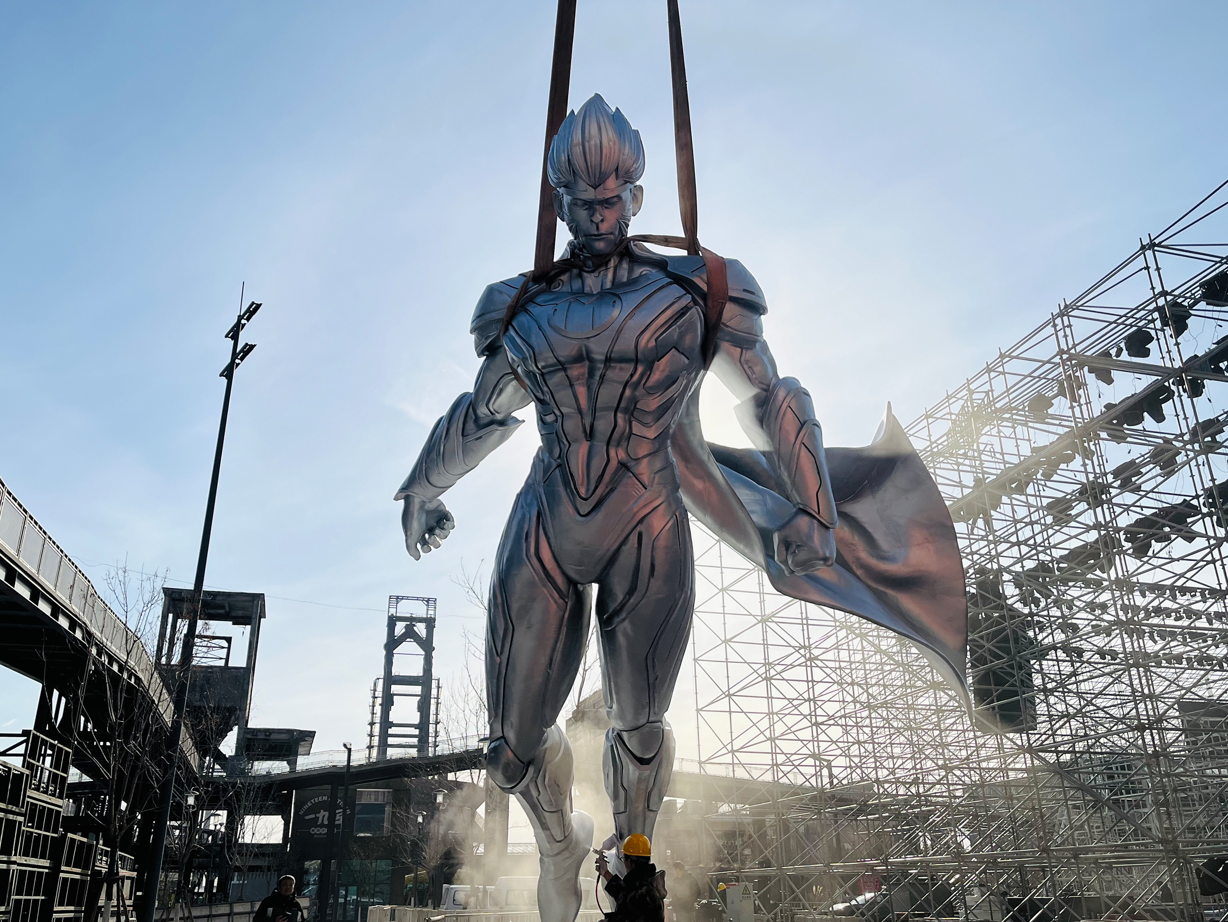 北京首钢园一高炉·SoReal科幻乐园丨MK大圣雕塑